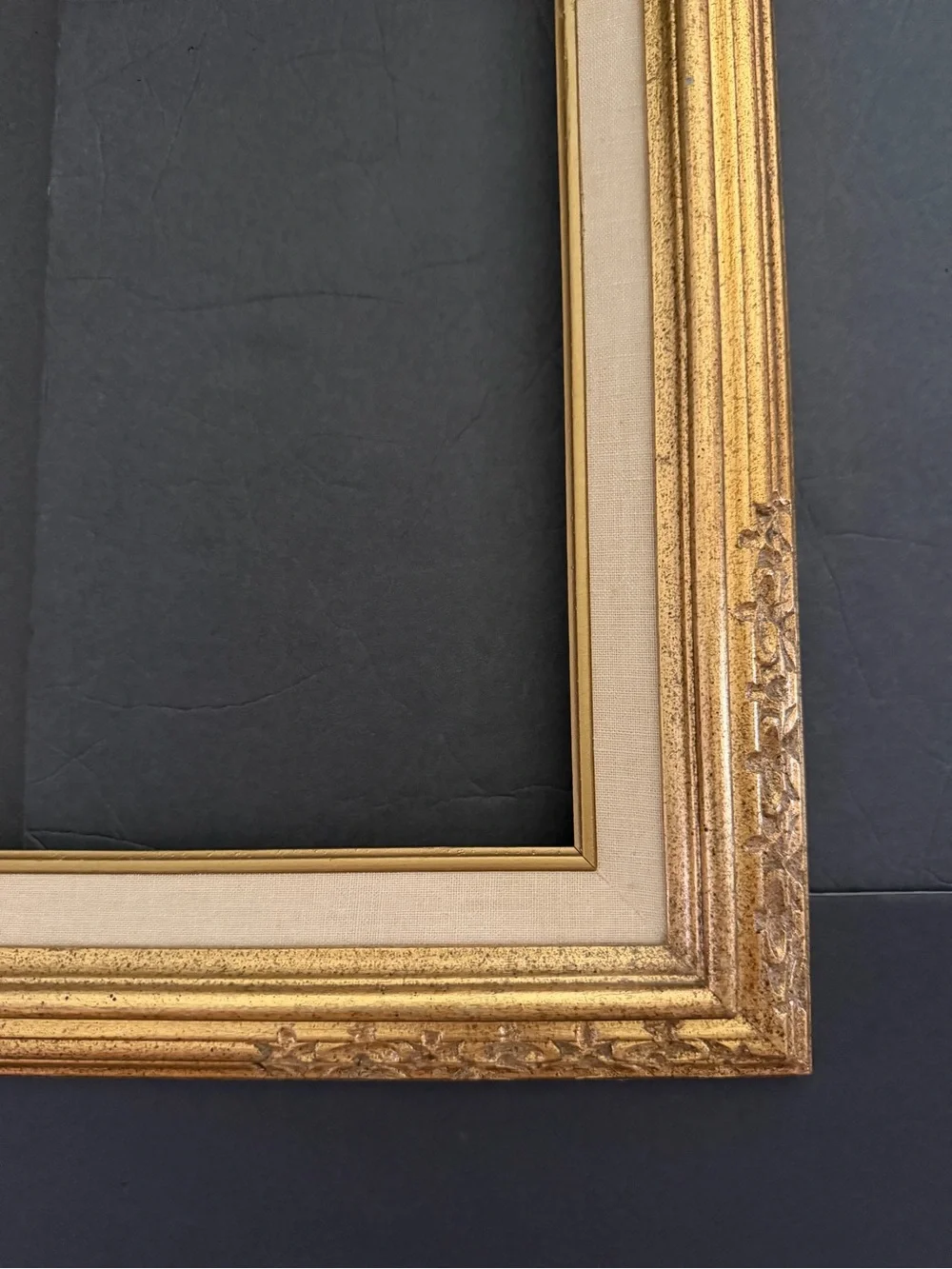 Ornate Gold Picture Frame with Cream Inner Liner 19x23” Hold 14x18”